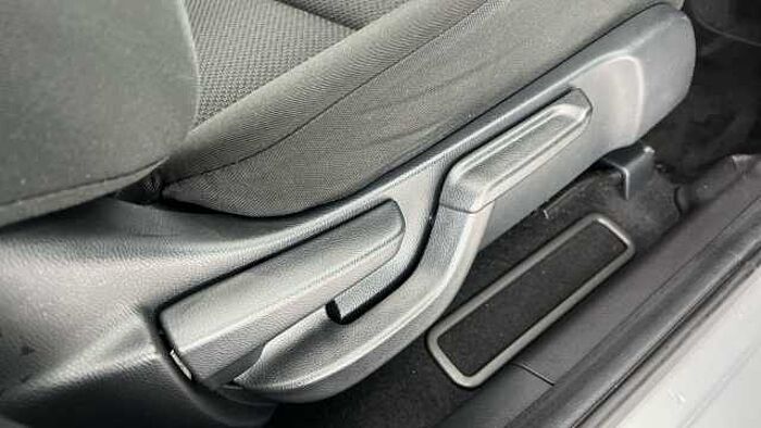 Honda HR-V 1.5 i-VTEC SE SUV 5dr Petrol Manual Euro 6 (s/s) (130 ps) 