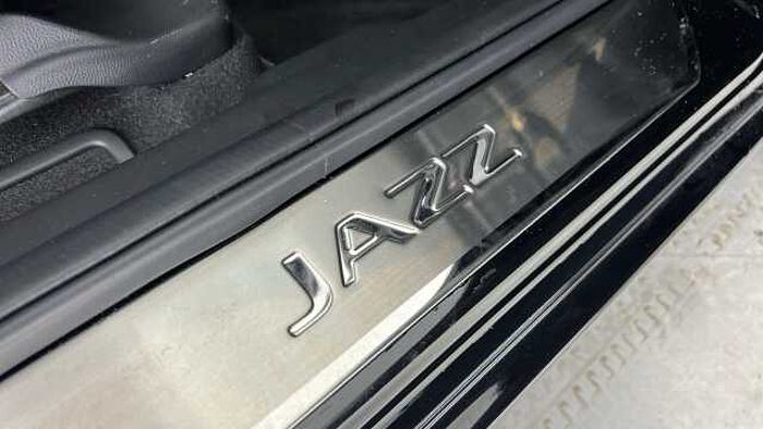 Honda Jazz Hybrid 1.5 h i-MMD Advance Hatchback 5dr Petrol Hybrid eCVT Euro 6 (s/s) (122 ps) 