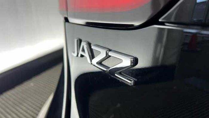 Honda Jazz Hybrid 1.5 h i-MMD Advance Hatchback 5dr Petrol Hybrid eCVT Euro 6 (s/s) (122 ps) 