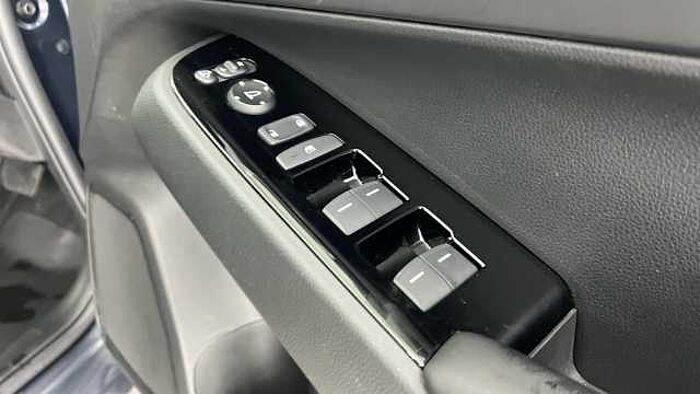 Honda HR-V Hybrid 1.5 h i-MMD Advance SUV 5dr Petrol Hybrid CVT Euro 6 (s/s) (131 ps) 