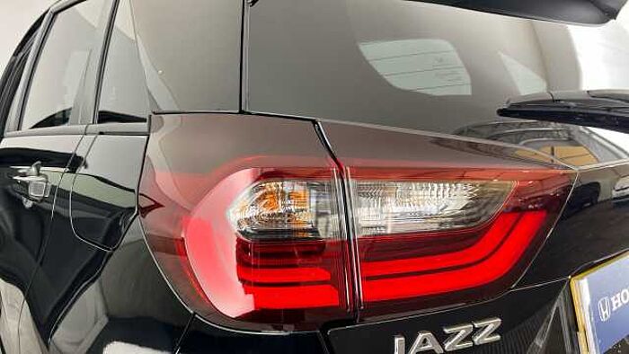 Honda Jazz Hybrid 1.5 h i-MMD Advance Sport Hatchback 5dr Petrol Hybrid eCVT Euro 6 (s/s) (122 ps) 