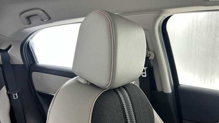 Honda HR-V Hybrid 1.5 h i-MMD Advance Style SUV 5dr Petrol Hybrid CVT Euro 6 (s/s) (131 ps) 