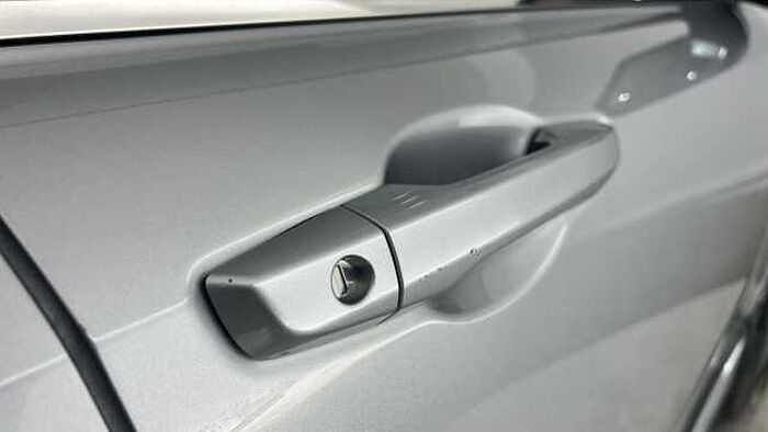 Honda CR-V Hybrid 2.0 h i-MMD SR SUV 5dr Petrol Hybrid eCVT 4WD Euro 6 (s/s) (184 ps) 