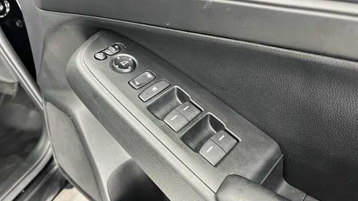 Honda HR-V Hybrid 1.5 h i-MMD Elegance SUV 5dr Petrol Hybrid CVT Euro 6 (s/s) (131 ps) 