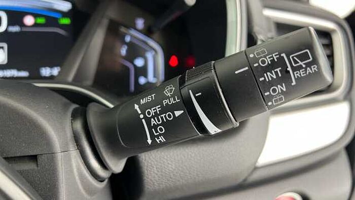 Honda CR-V Hybrid 2.0 h i-MMD SE SUV 5dr Petrol Hybrid eCVT 4WD Euro 6 (s/s) (184 ps) 