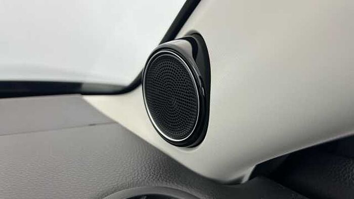 Honda e:Ny1 68.8kWh Elegance SUV 5dr Electric Auto (204 ps) 