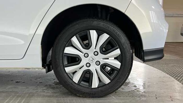 Honda Jazz Hybrid 1.5 h i-MMD Elegance Hatchback 5dr Petrol Hybrid eCVT Euro 6 (s/s) (122 ps) 