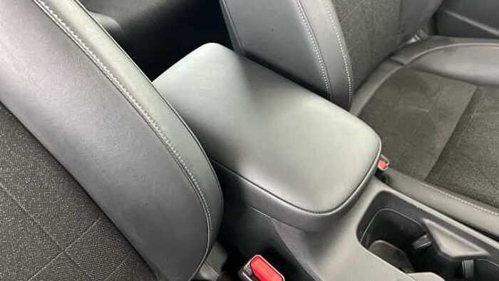 Honda HR-V Hybrid 1.5 h i-MMD Advance SUV 5dr Petrol Hybrid CVT Euro 6 (s/s) (131 ps) 