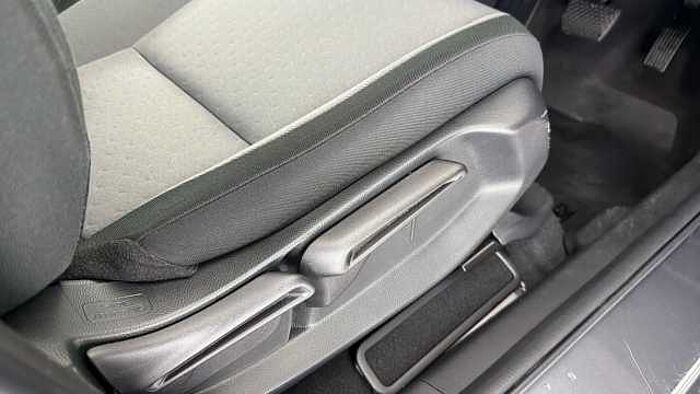 Honda Jazz Hybrid 1.5 h i-MMD SE Hatchback 5dr Petrol Hybrid eCVT Euro 6 (s/s) (109 ps) 