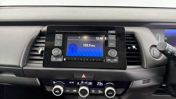 Honda Jazz Hybrid 1.5 h i-MMD SE Hatchback 5dr Petrol Hybrid eCVT Euro 6 (s/s) (109 ps) 