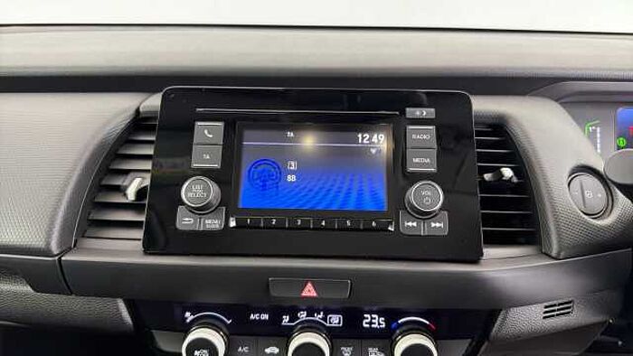 Honda Jazz Hybrid 1.5 h i-MMD SE Hatchback 5dr Petrol Hybrid eCVT Euro 6 (s/s) (109 ps) 