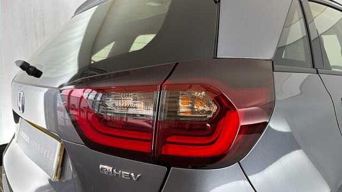 Honda Jazz Hybrid 1.5 h i-MMD SE Hatchback 5dr Petrol Hybrid eCVT Euro 6 (s/s) (109 ps) 