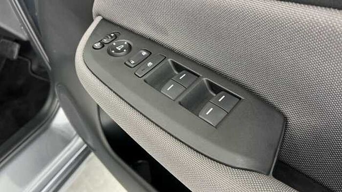 Honda Jazz Hybrid 1.5 h i-MMD Crosstar EX Hatchback 5dr Petrol Hybrid eCVT Euro 6 (s/s) (109 ps) 