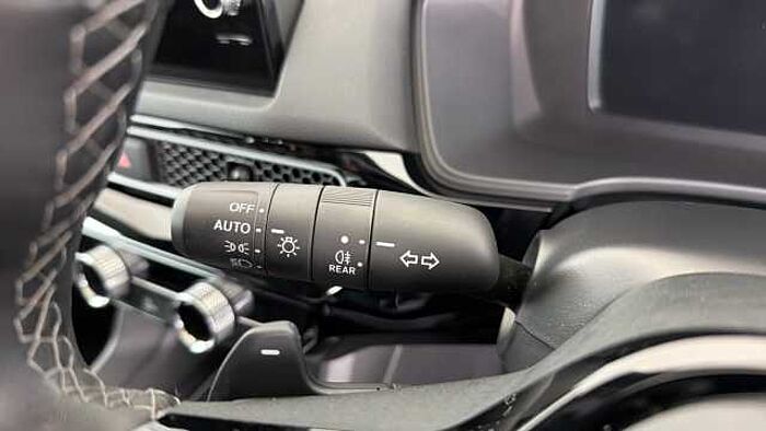 Honda Civic Hybrid 2.0 h i-MMD Advance Hatchback 5dr Petrol Hybrid eCVT Euro 6 (s/s) (184 ps) 