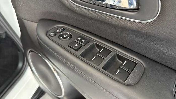 Honda HR-V 1.5 i-VTEC SE SUV 5dr Petrol Manual Euro 6 (s/s) (130 ps) 