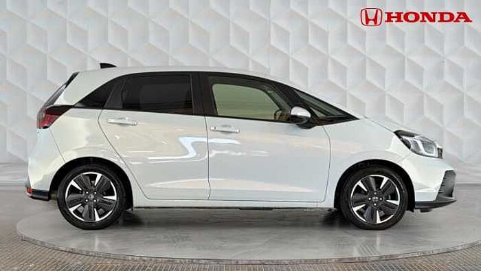 Honda Jazz Hybrid 1.5 h i-MMD Advance Hatchback 5dr Petrol Hybrid eCVT Euro 6 (s/s) (122 ps) 
