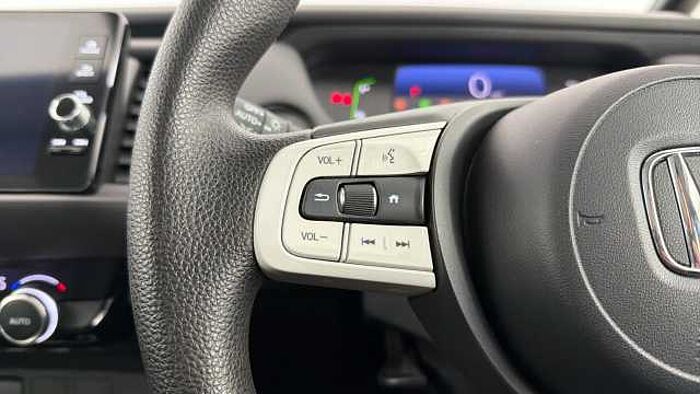 Honda Jazz Hybrid 1.5 h i-MMD SR Hatchback 5dr Petrol Hybrid eCVT Euro 6 (s/s) (109 ps) 
