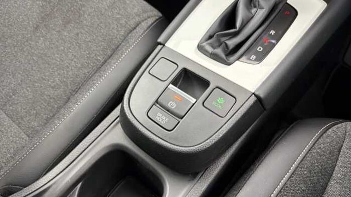 Honda Jazz Hybrid 1.5 h i-MMD SR Hatchback 5dr Petrol Hybrid eCVT Euro 6 (s/s) (109 ps) 