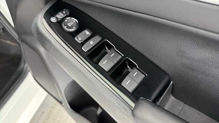 Honda HR-V Hybrid 1.5 h i-MMD Advance SUV 5dr Petrol Hybrid CVT Euro 6 (s/s) (131 ps) 