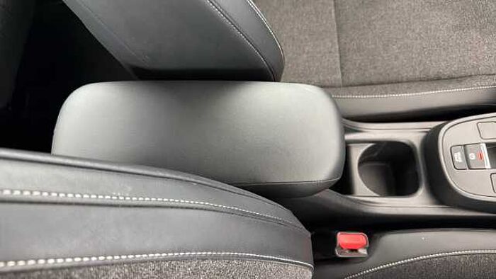 Honda Jazz Hybrid 1.5 h i-MMD SR Hatchback 5dr Petrol Hybrid eCVT Euro 6 (s/s) (109 ps) 