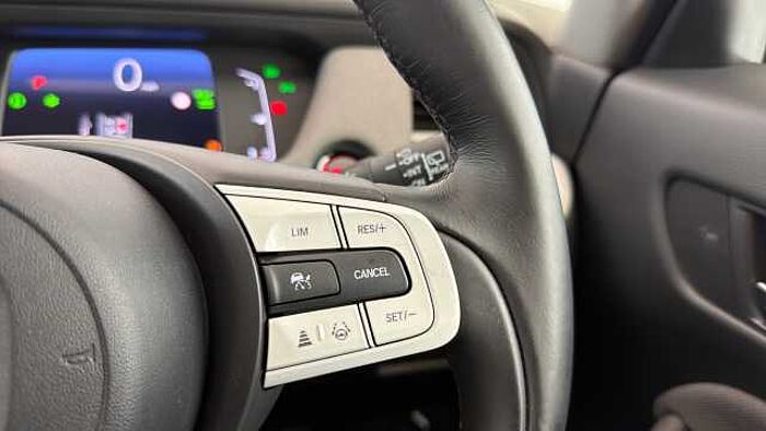 Honda Jazz Hybrid 1.5 h i-MMD Crosstar EX Hatchback 5dr Petrol Hybrid eCVT Euro 6 (s/s) (109 ps) 