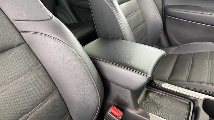 Honda CR-V Hybrid 2.0 h i-MMD SR SUV 5dr Petrol Hybrid eCVT 4WD Euro 6 (s/s) (184 ps) 