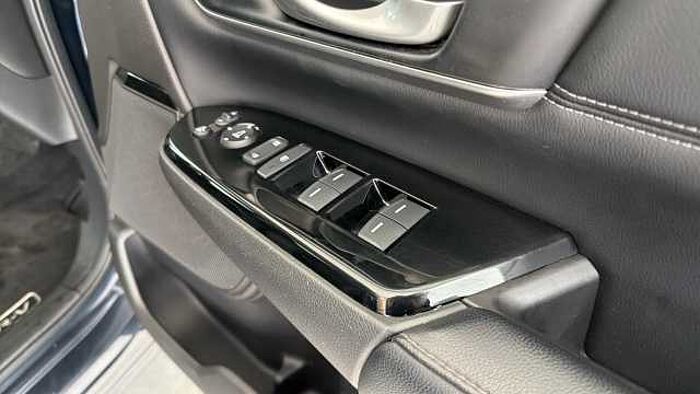 Honda CR-V Hybrid 2.0 h i-MMD SR SUV 5dr Petrol Hybrid eCVT 4WD Euro 6 (s/s) (184 ps) 