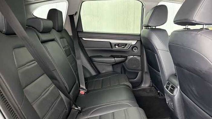 Honda CR-V Hybrid 2.0 h i-MMD SR SUV 5dr Petrol Hybrid eCVT 4WD Euro 6 (s/s) (184 ps) 