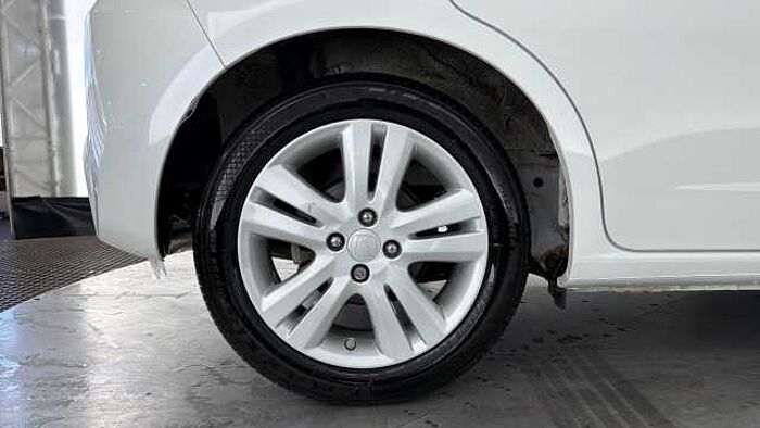 Honda Jazz 1.4 i-VTEC EX Hatchback 5dr Petrol CVT Euro 5 (99 ps) 
