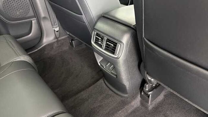 Honda CR-V Hybrid 2.0 h i-MMD SR SUV 5dr Petrol Hybrid eCVT 4WD Euro 6 (s/s) (184 ps) 