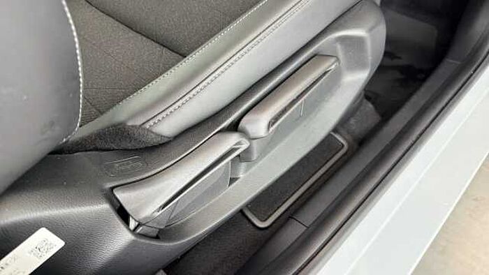 Honda HR-V Hybrid 1.5 h i-MMD Advance SUV 5dr Petrol Hybrid CVT Euro 6 (s/s) (131 ps) 