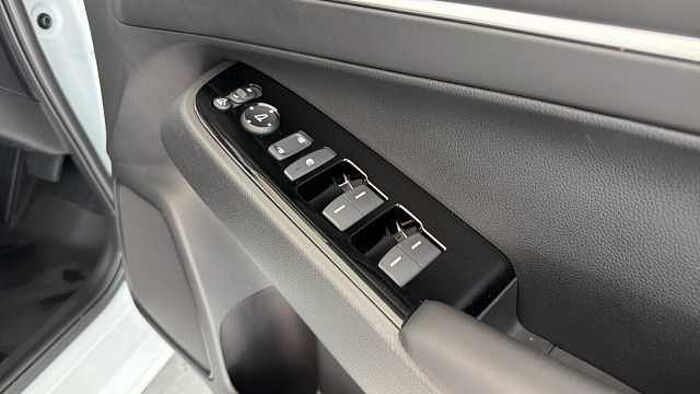 Honda HR-V Hybrid 1.5 h i-MMD Advance SUV 5dr Petrol Hybrid CVT Euro 6 (s/s) (131 ps) 