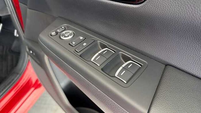 Honda CR-V Hybrid 2.0 17.7kWh Advance Tech SUV 5dr Petrol Plug-in Hybrid eCVT Euro 6 (s/s) (184 ps 