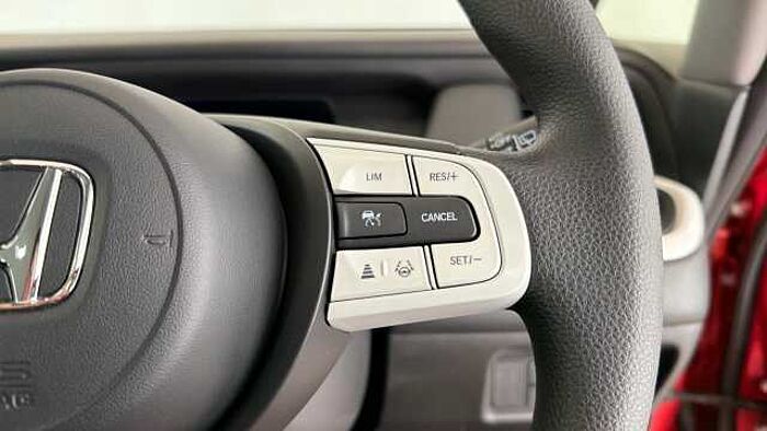 Honda Jazz Hybrid 1.5 h i-MMD SR Hatchback 5dr Petrol Hybrid eCVT Euro 6 (s/s) (109 ps) 