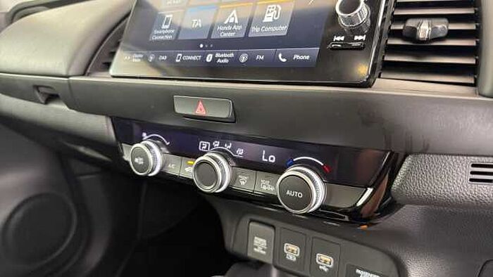 Honda Jazz Hybrid 1.5 h i-MMD SR Hatchback 5dr Petrol Hybrid eCVT Euro 6 (s/s) (109 ps) 