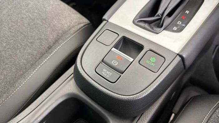 Honda Jazz Hybrid 1.5 h i-MMD SR Hatchback 5dr Petrol Hybrid eCVT Euro 6 (s/s) (109 ps) 