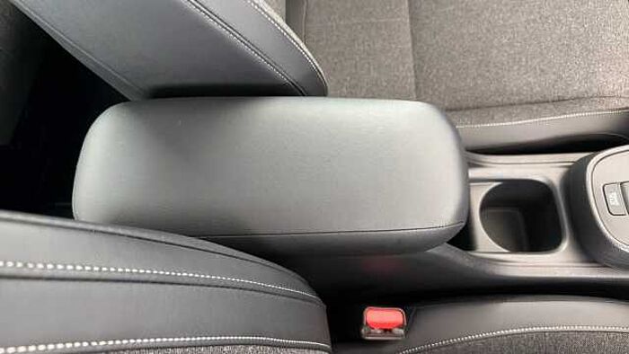 Honda Jazz Hybrid 1.5 h i-MMD SR Hatchback 5dr Petrol Hybrid eCVT Euro 6 (s/s) (109 ps) 