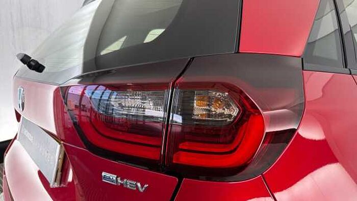 Honda Jazz Hybrid 1.5 h i-MMD SR Hatchback 5dr Petrol Hybrid eCVT Euro 6 (s/s) (109 ps) 