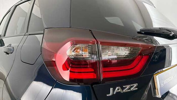 Honda Jazz Hybrid 1.5 h i-MMD Advance Hatchback 5dr Petrol Hybrid eCVT Euro 6 (s/s) (122 ps) 