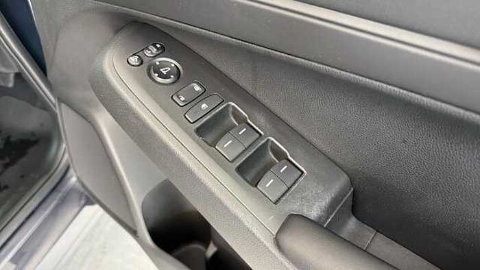 Honda HR-V Hybrid 1.5 h i-MMD Elegance SUV 5dr Petrol Hybrid CVT Euro 6 (s/s) (131 ps) 