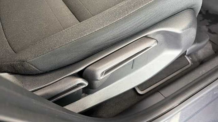 Honda HR-V Hybrid 1.5 h i-MMD Elegance SUV 5dr Petrol Hybrid CVT Euro 6 (s/s) (131 ps) 