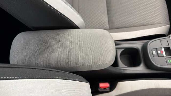 Honda Jazz Hybrid 1.5 h i-MMD Crosstar EX Hatchback 5dr Petrol Hybrid eCVT Euro 6 (s/s) (109 ps) 