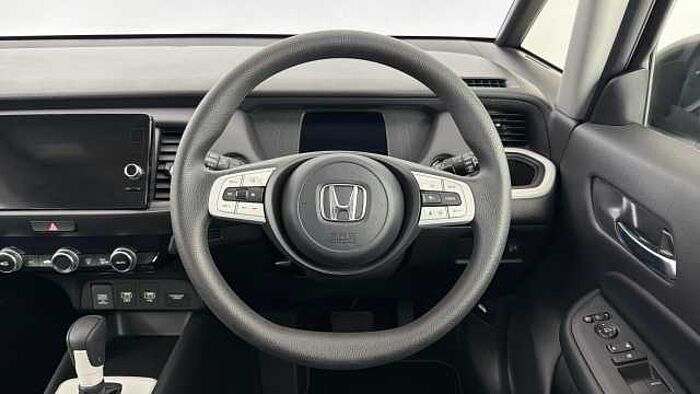 Honda Jazz Hybrid 1.5 h i-MMD SR Hatchback 5dr Petrol Hybrid eCVT Euro 6 (s/s) (109 ps) 