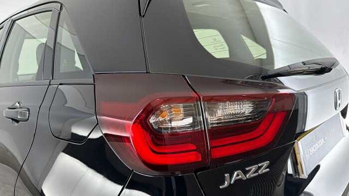 Honda Jazz Hybrid 1.5 h i-MMD SR Hatchback 5dr Petrol Hybrid eCVT Euro 6 (s/s) (109 ps) 
