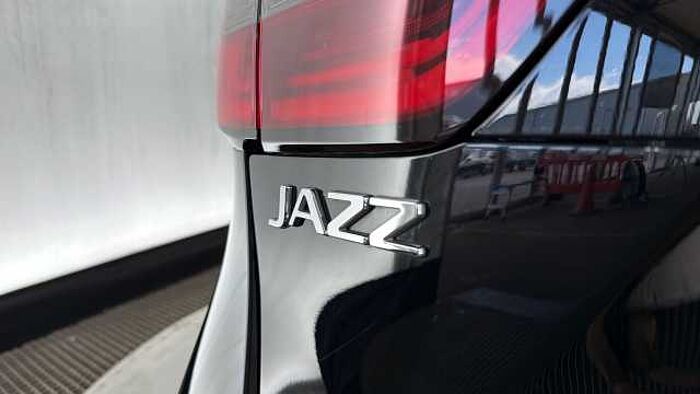 Honda Jazz Hybrid 1.5 h i-MMD SR Hatchback 5dr Petrol Hybrid eCVT Euro 6 (s/s) (109 ps) 