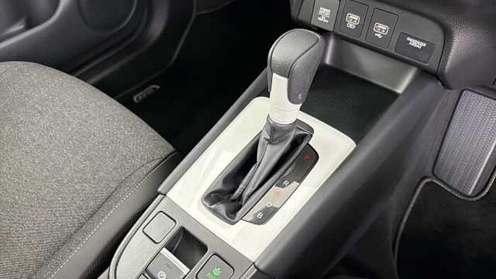 Honda Jazz Hybrid 1.5 h i-MMD SR Hatchback 5dr Petrol Hybrid eCVT Euro 6 (s/s) (109 ps) 
