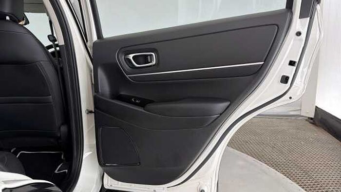 Honda HR-V Hybrid 1.5 h i-MMD Advance SUV 5dr Petrol Hybrid CVT Euro 6 (s/s) (131 ps) 