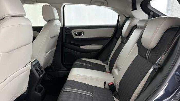 Honda HR-V Hybrid 1.5 h i-MMD Advance Style SUV 5dr Petrol Hybrid CVT Euro 6 (s/s) (131 ps) 