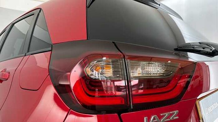 Honda Jazz Hybrid 1.5 h i-MMD Advance Hatchback 5dr Petrol Hybrid eCVT Euro 6 (s/s) (122 ps) 