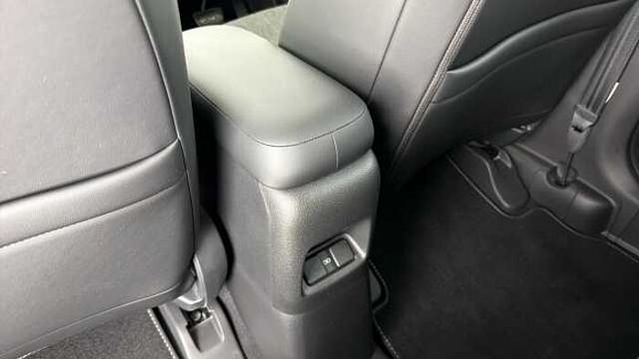 Honda Jazz Hybrid 1.5 h i-MMD Advance Hatchback 5dr Petrol Hybrid eCVT Euro 6 (s/s) (122 ps) 